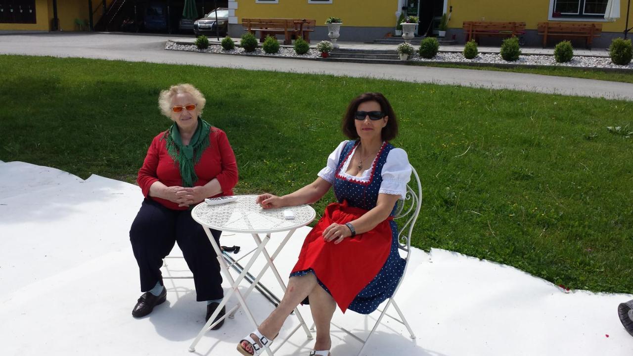 Huette Zum Verlieben 古尔克 外观 照片
